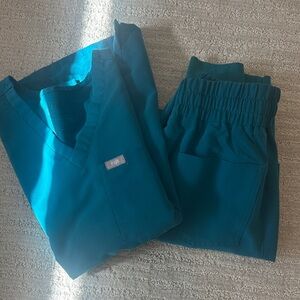 Figs Ocean Blue Scrub Set